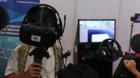 Belajar berpidato dengan simulator unik di International Habibie Festival. (Liputan6.com/ Keenan)