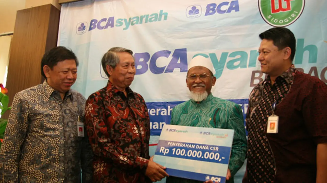 Dukung Wirausaha di Sidogiri, BCA Syariah Suntik Dana Rp 100 Juta