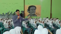 Ganjar Beri Ratusan Siswa Pendidikan Pancasila Lewat Program Gubernur Sambang Sekolah