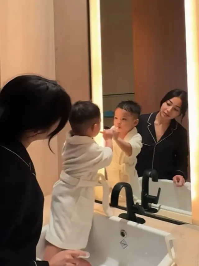 Nikita Willy bersama Baby Issa (Instagram/nikitawillyofficial94)