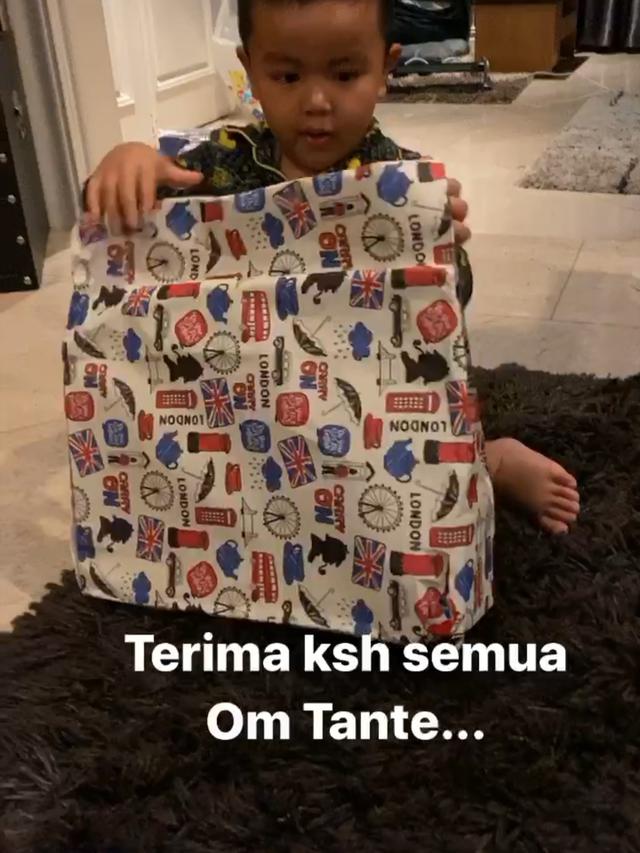 7 Momen Perayaan Ultah Magika Anak Nia Ramadhani, Dirayakan dengan Naik Kuda