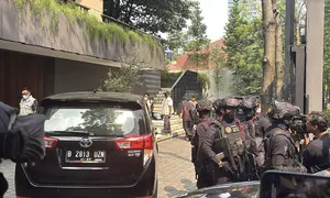 Penyidik KPK menggeledah rumah Silmy Karim. (Liputan6.com/Ady Anugrahadi)