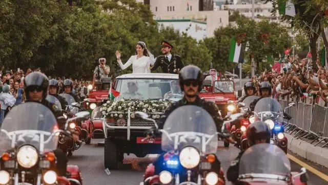 Putra Mahkota Hussein-Rajwa Alseif dari Yordania. [@alhusseinjo]