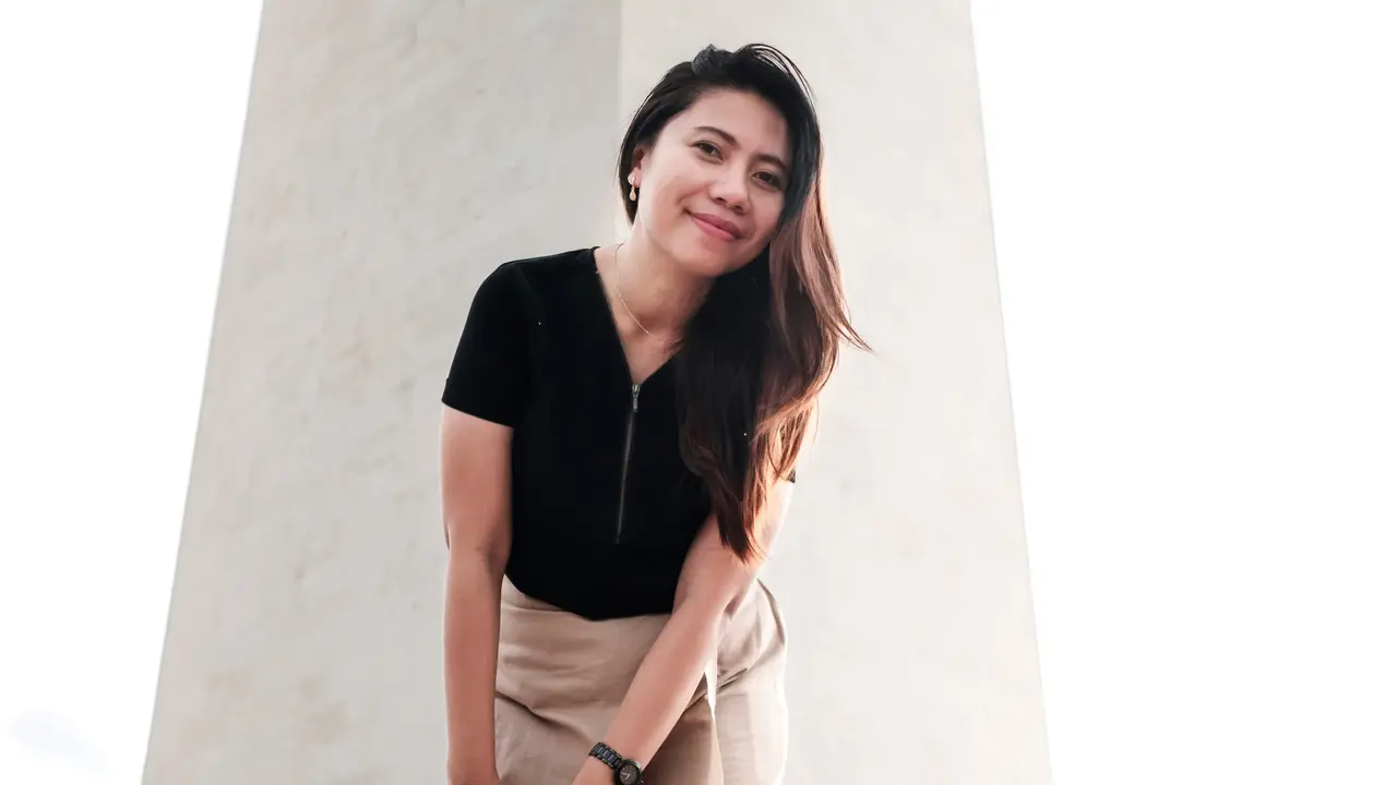 wanita juli outdoor joy