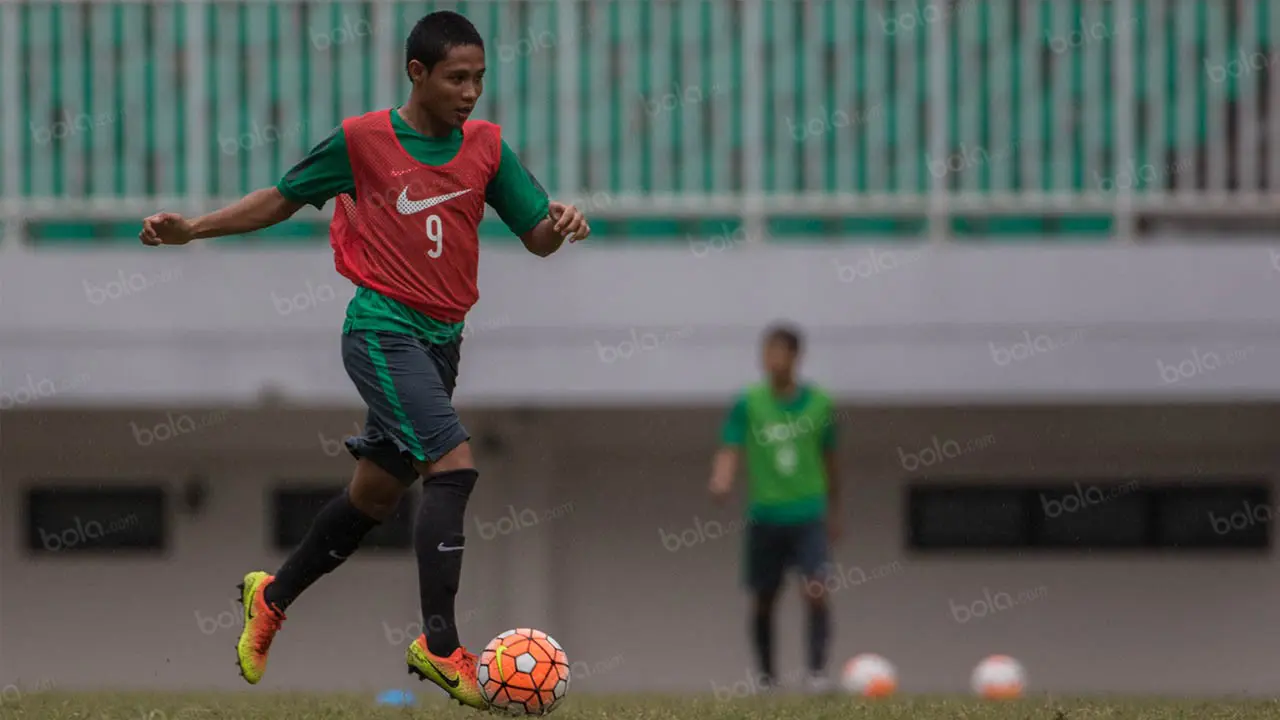 Evan Dimas