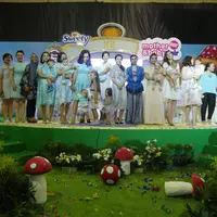 Celebrity Mom and Baby Fashion Show digelar dengan tema "Sweety in Wonderland Fashion Show" dalam Mother and Baby Fair 2017.  (Istimewa))