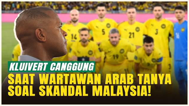 EKSKLUSIF dari Jeddah! Dalam sesi konferensi pers jelang laga Timnas Indonesia vs Arab Saudi, muncul momen unik saat seorang wartawan Arab Saudi menanyakan soal skandal naturalisasi Malaysia kepada Patrick Kluivert. Kluivert terlihat canggung dan ter...