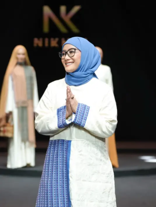 Kain Baduy ini mendunia berkat Nikhol, seperti koleksi Nikhol pernah dipamerkan di Festival Indonesia Moskow, Turkey, Kuala Lumpur, dan Hongkong Fashion Week. [dok. Nikhol]