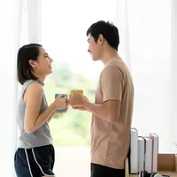 (c) Shutterstock