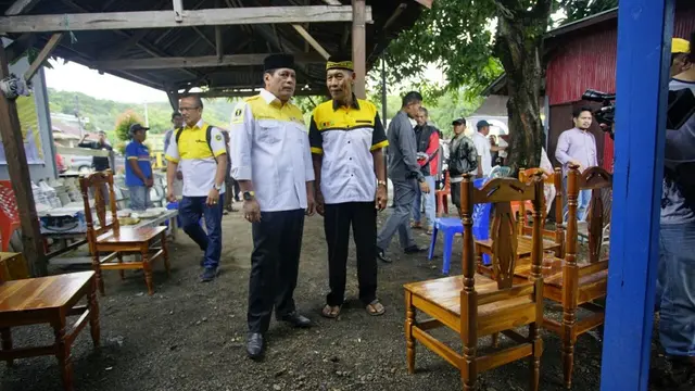 Paslon Gubernur dan Wakil Gubernur Sulsel, Nurdin Halid-Abdul Azis Qahhar Mudzakkar satu-satunya kandidat di Pilgub Sulsel 2018 yang lantang angkat isu pemekaran Luwu (Liputan6.com/ Eka Hakim)