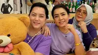 6 Potret Mayangsari Bareng Dua Saudara Perempuannya, Tampil Kompak Awet Muda