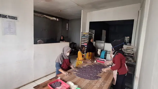 Manfaatkan Pinjaman Modal dan Pendampingan BRI, Perempuan Tangguh Ini Berhasil Mendirikan Kelompok Wanita Tani di Kaki Gunung Ceremai