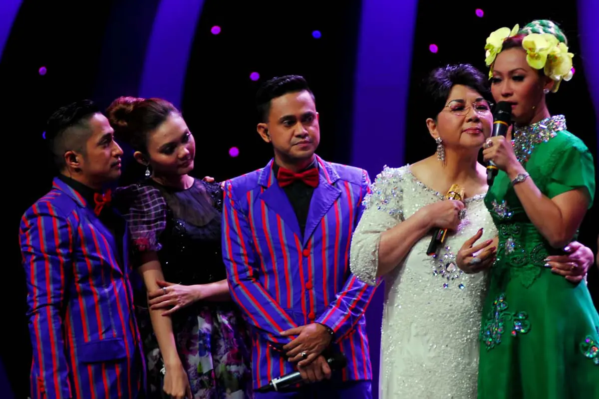 Inul Daratista Menangis Karena Titiek Puspa