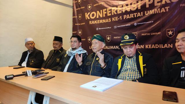 Ketua Majelis Syuro Partai Ummat, Amien Rais saat Konferensi Pers Rakernas Ke-1 Partai Ummat.