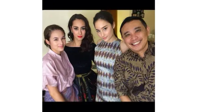 Biasa Tampil Natural, Ini 6 Potret Alexandra Gottardo dengan Makeup Tebal
