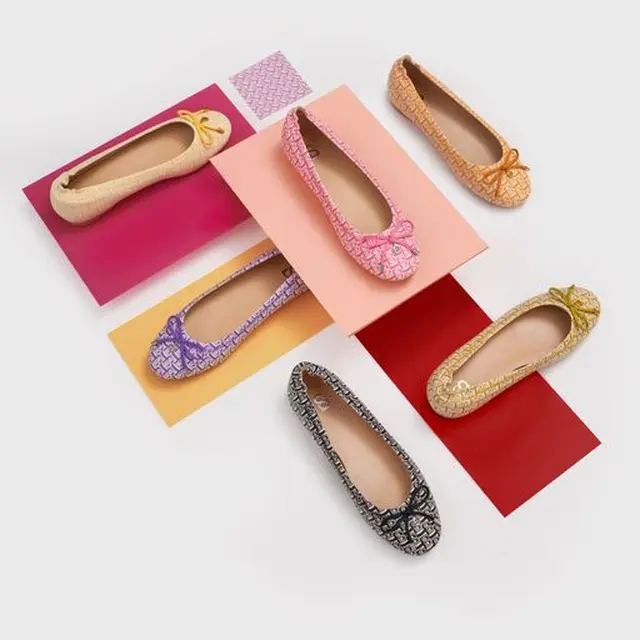 Bimu Monogram Buttonscarves