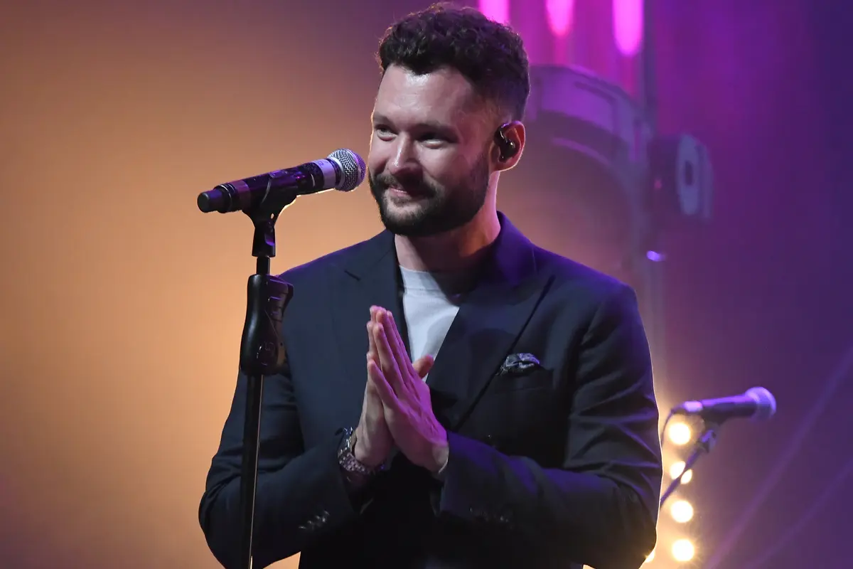 [Bintang] Calum Scott Dipastikan Bakal Beraksi di Riau