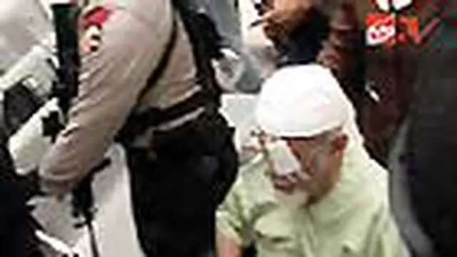 Meski Sulit, Operasi Mata Ba'asyir Sukses