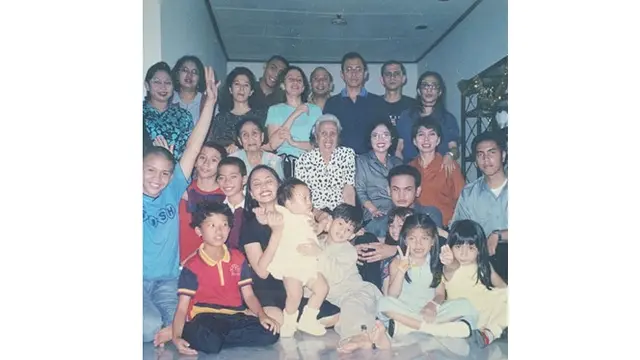 5 Foto Lawas Pengacara Sunan Kalijaga, Disebut Mirip Presiden Jokowi