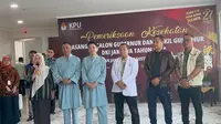 Bakal calon gubernur dan wakil gubernur Jakarta jalur independen Dharma Pongrekun-Kun Wardana menjalani pemeriksaan kesehatan di Rumah Sakit Umum Daerah (RSUD) Tarakan, Minggu (1/9/2024). (Liputan6.com/Winda Nelfira)