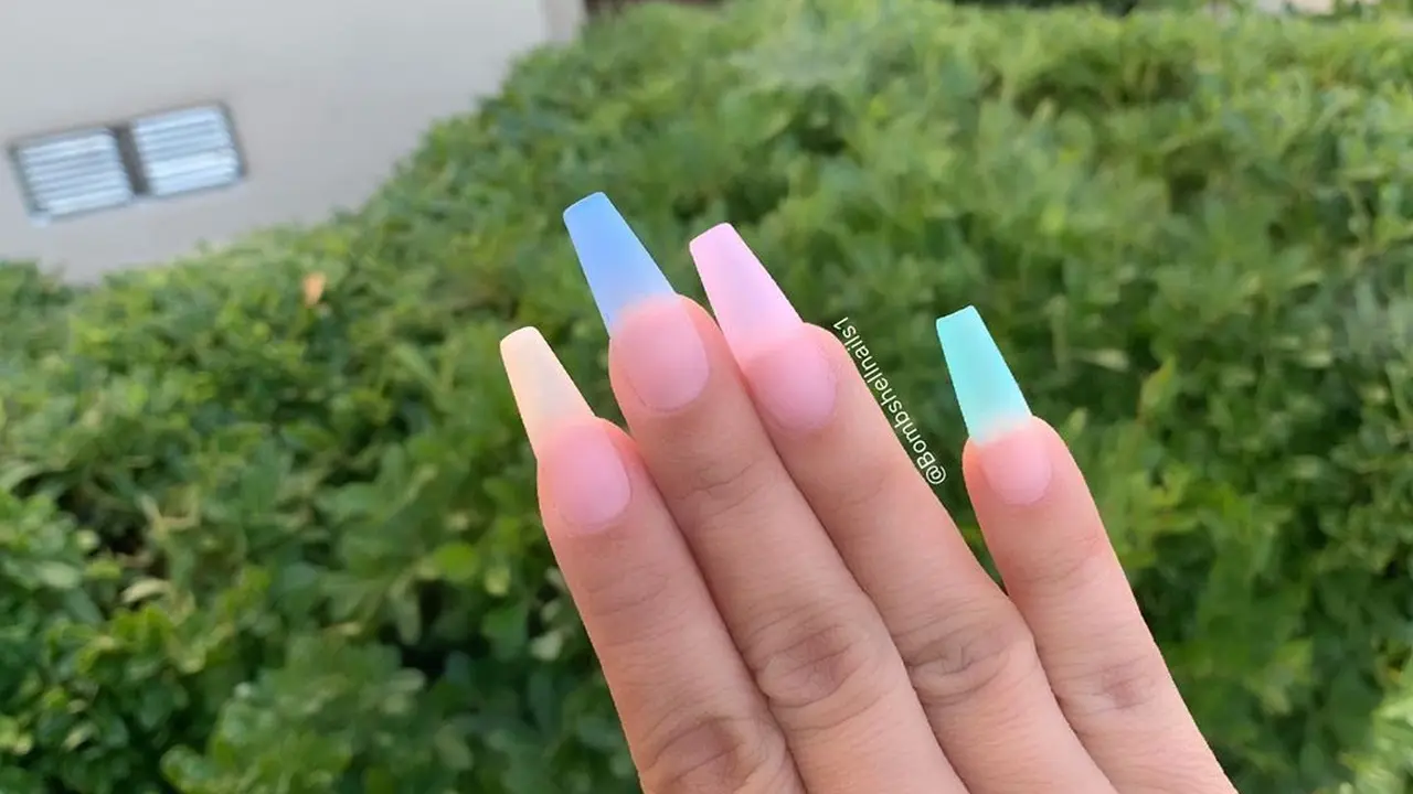 [Fimela] Sea Glass Nail Art