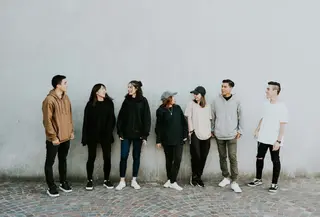 Ilustrasi anak muda. (Photo by Nicolas Lobos on Unsplash)