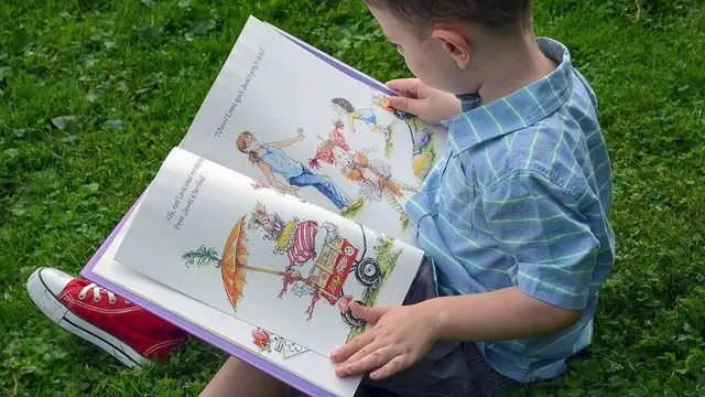 Ilustrasi Membaca. (foto: Pinterest/KlasCement).