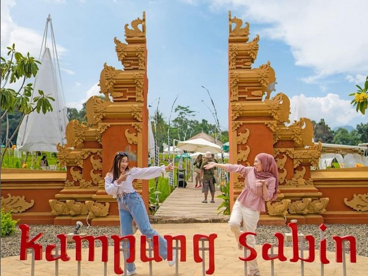https://semarholiday.co.id