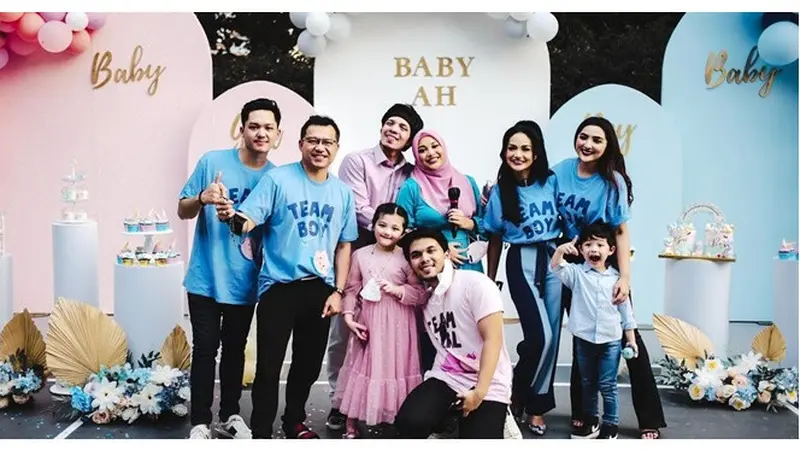 7 Momen Aurel Hermansyah dan Atta Halilintar Ungkap Jenis Kelamin Anak Pertama