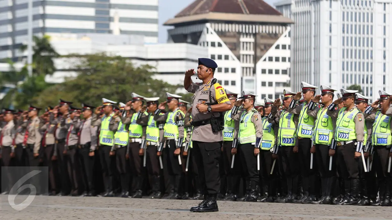 Ribuan Pasukan TNI dan Polri Ikuti Apel di Silang Monas-Jakarta