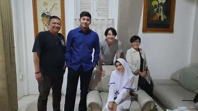 Terjun di Dunia Akting, Ini 6 Potret Nadya Mustika di Webseries 'Cerita Hati Nadya'