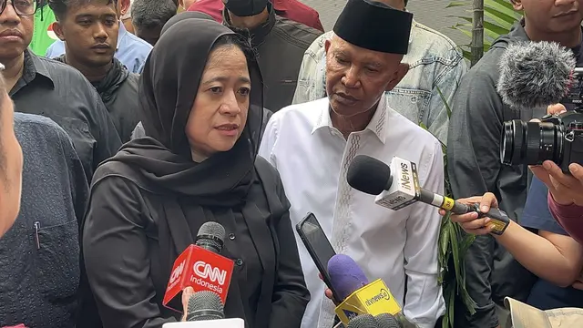 Ketua DPR RI Puan Maharani saat mendatangi rumah duka Affan pada Sabtu (30/8/2025).