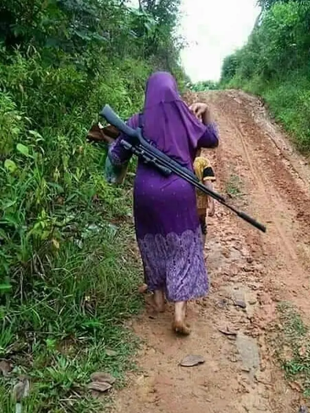 6 Potret The Power Emak Emak Saat Beraksi Ini Bikin Geleng Kepala