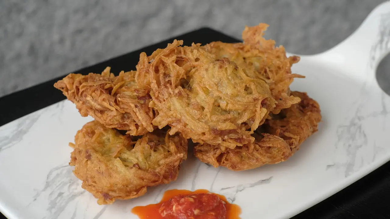 bakwan keladi taro goreng