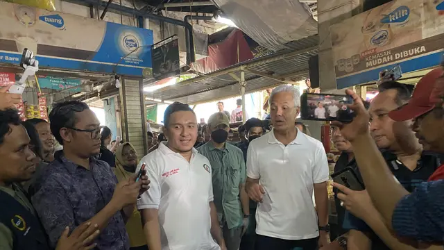 Calon presiden nomor urut 3, Ganjar Pranowo memberi perhatian khusus pada harga bahan-bahan pokok. Itulah yang menjadi alasannya selalu menjadikan pasar sebagai salah satu destinasi selama masa kampanye pilpers 2024 (Istimewa)