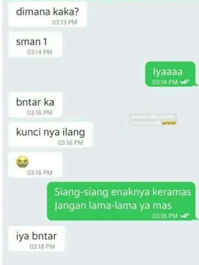 6 Pantun ala Pengemudi Ojek Online Ini Bikin Ketawa Geli