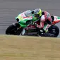 Pembalap Aprilia, Aleix Espargaro tampil sebagai yang tercepat pada FP1 MotoGP Australia 2017 di Sirkuit Phillip Island, Jumat (20/10/2017). (Toshifumi KITAMURA / AFP)