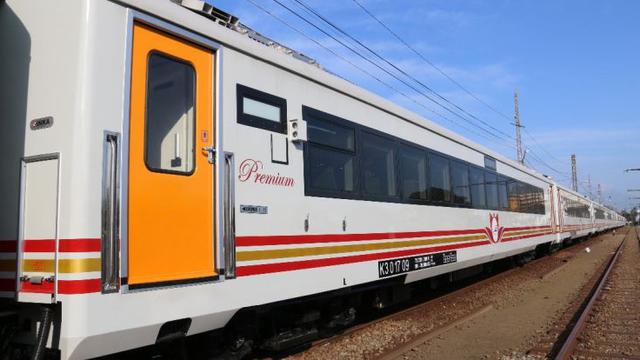 INKA Kirim 60 Gerbong Datar ke Palembang, Target 1.125 Unit Rampung 2026