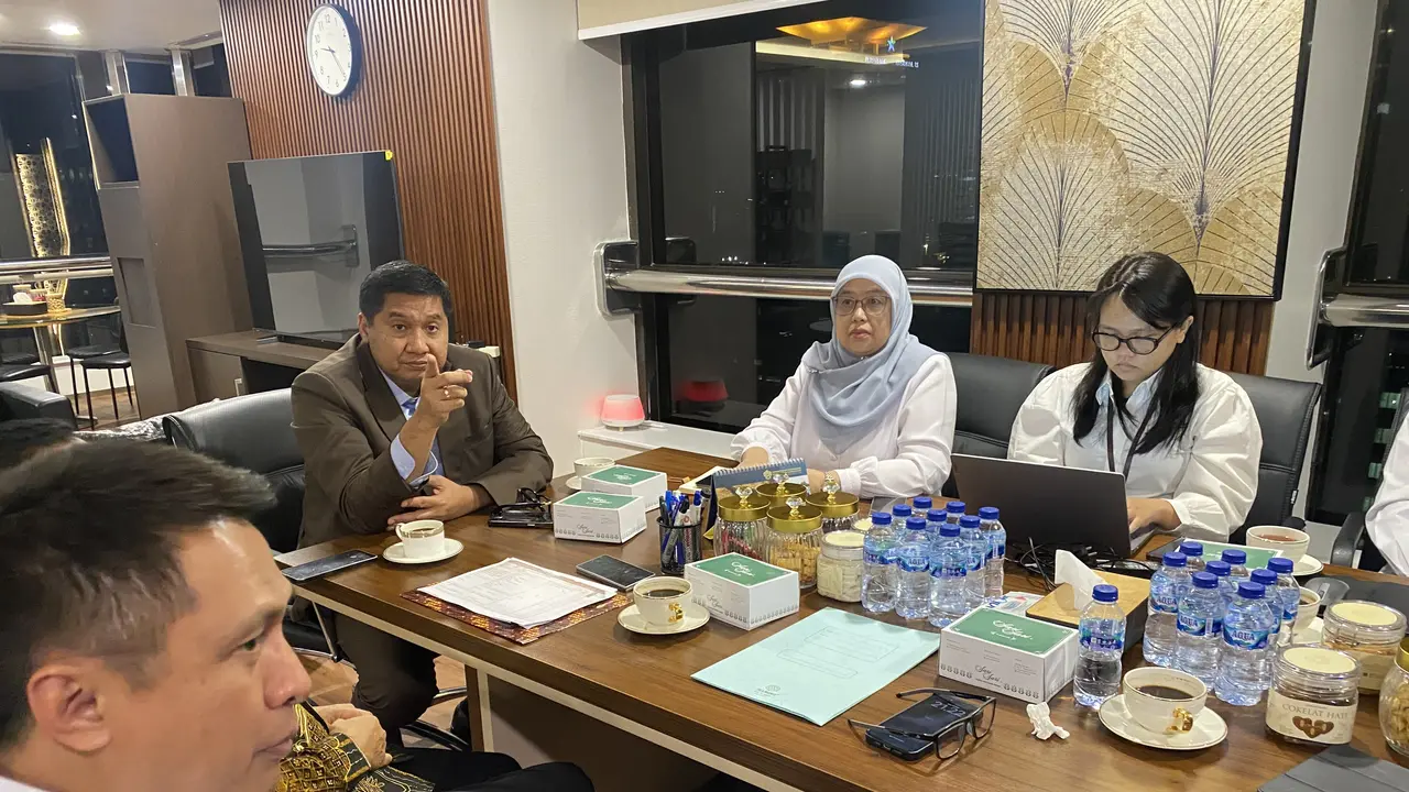 Menteri Perumahan dan Kawasan Permukiman (PKP) Maruarar Sirait Rapat mengenai Rumah Subsidi bersama BP Tapera dan Pengembang. (Liputan6.com/Tian)