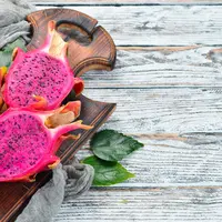 ilustrasi manfaat buah naga/YARUNIV Studio/shutterstock