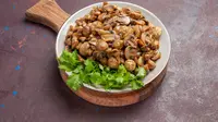 How to saute mushroom correctly to bring out its best flavor. (Photo: KamranAydinov/Freepik)