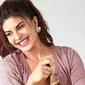 Jacqueline Fernandez rupanya pernah mengalami cedera saat syuting Race 3. Begini kondisnya sekarang (Instagram/@vogue.in)