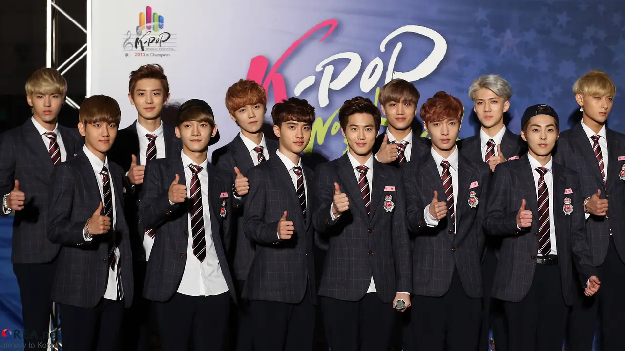 EXO Call Me Baby Versi Live, Lebih Keren Nggak Sih?