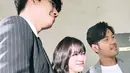 <p>Ahn Hyo Seop, Kim Sejeong, dan Chicco Jerikho. (Foto: Instagram/ chicco.jerikho)</p>