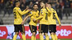 Perayaan gol dari kaki Eden Hazard pada laga perdana Kualifikasi Piala Eropa 2020 Grup I yang berlangsung di Stadion Roi Baudouin, Brussels, Jumat (22/3). Belgia menang 3-1 atas Rusia. (AFP/John Thys)