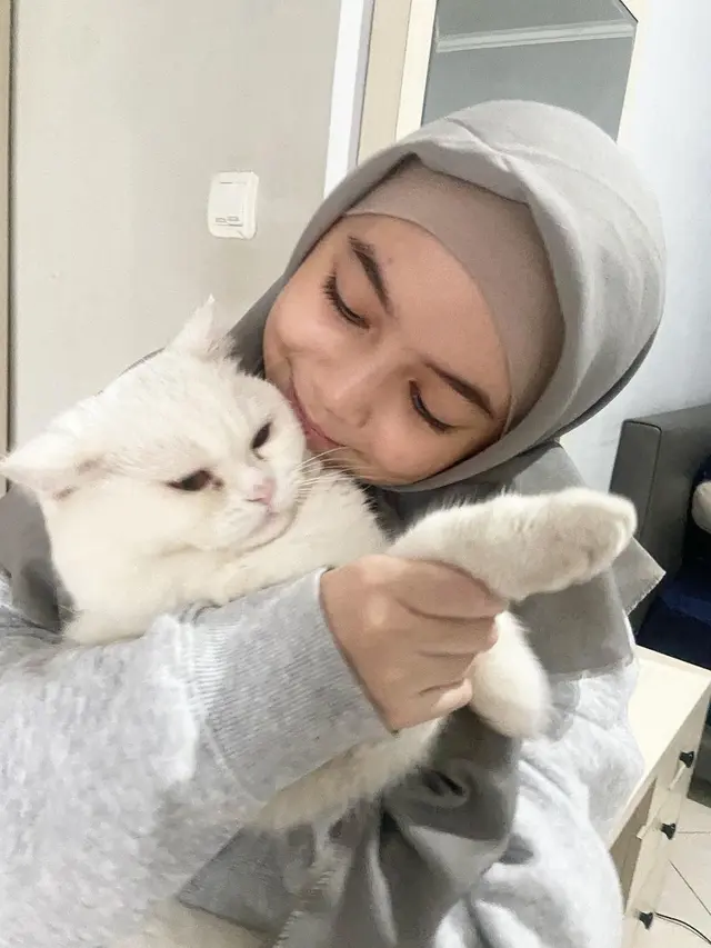 7 Potret Terbaru Sienna Putri Ben Kasyafani dan Marshanda yang Kini Mantap Tampil Berhijab