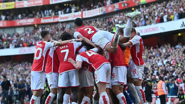 Foto: Dar Der Dor, Tiga Gol Arsenal Sukses Permalukan MU di Liga Inggris