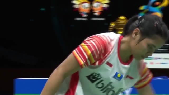 Berita video highlights pertandingan antara Gregoria Mariska Tunjung harus mengakui keunggulan dari Akane Yamaguchi dengan skor 13-21, 13-21 di Piala Sudirman 2019.