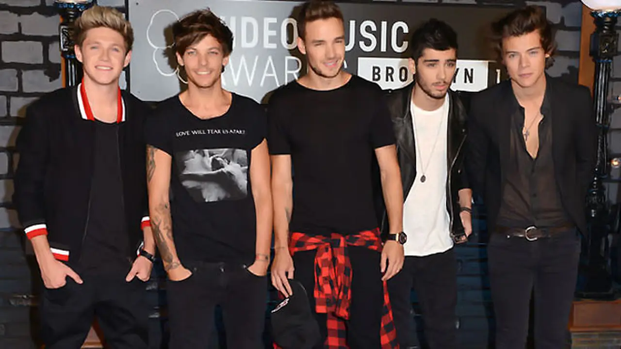one-direction-131118b.jpg