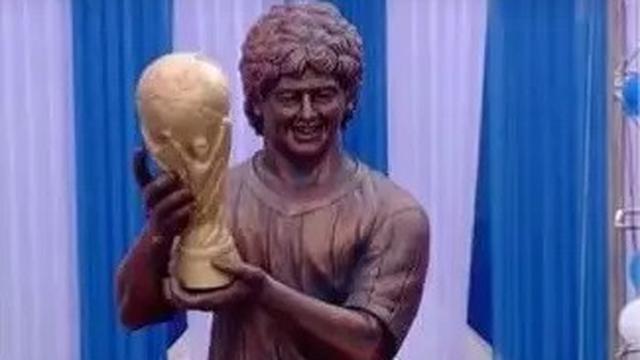 6 Patung Tokoh Terkenal yang Hasilnya Nyeleneh, Terbaru Soekarno Seharga Rp500 Juta